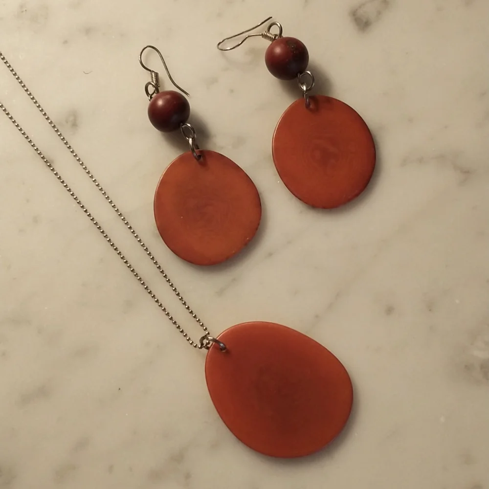 Ten Thousand Villages Necklace & Earring Set - Picture 5 of 6